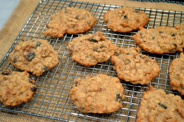 Raisin Pecan Oatmeal Cookies