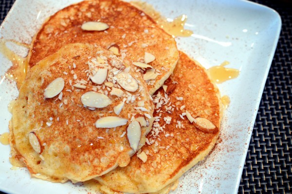 Sugar-Free Almond Flour Pancakes | That Square Plate