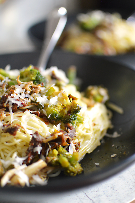 Broccoli, Sundried Tomato and Crab Pasta with a Chardonnay Cream Sauce